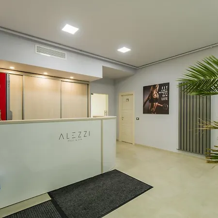 Oasis N Pool Alezzi Beach Appartement *