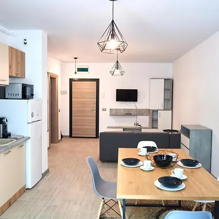 Oasis N Pool Alezzi Beach Appartement Năvodari