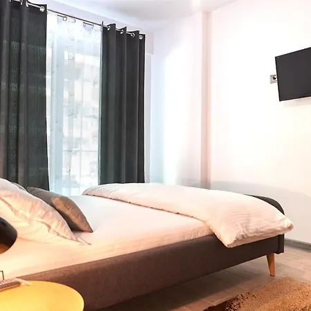Oasis N Pool Alezzi Beach Appartement *