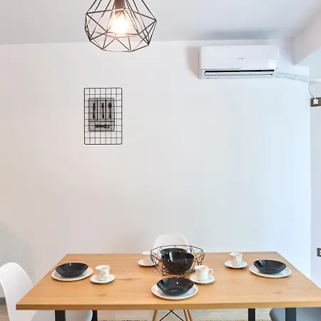 Oasis N Pool Alezzi Beach Appartement Năvodari